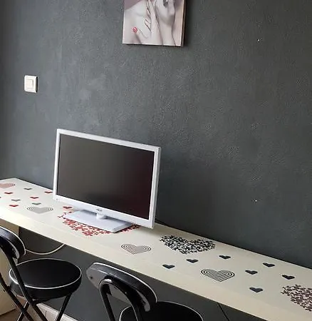 Studio Grey Port Nature 1 شقة